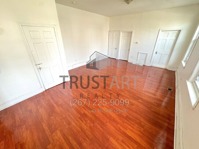 Building Photo - 501 S 49th St