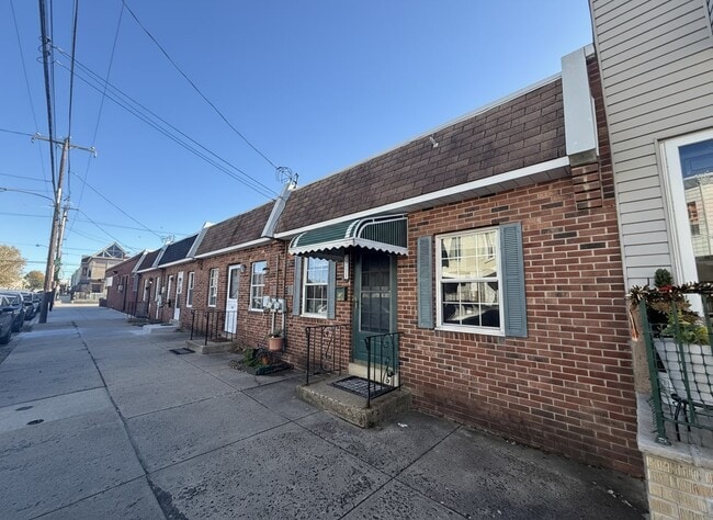 Primary Photo - 314 Jackson St