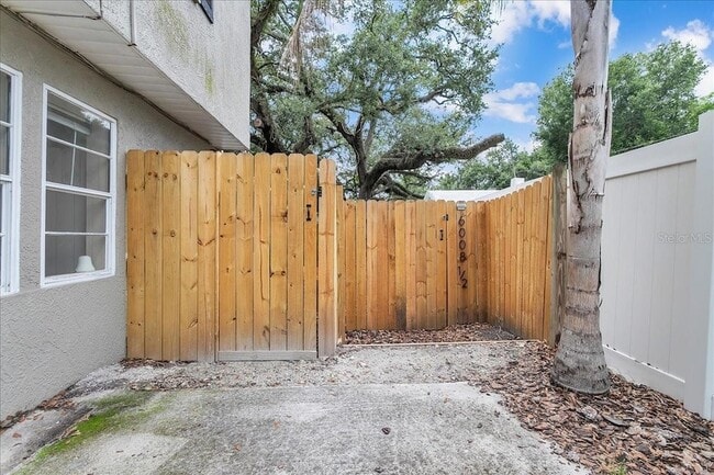 Building Photo - 6008 N Tampa St