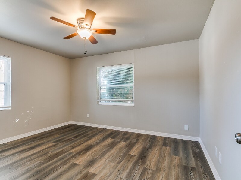 Building Photo - 3813 NW 17th St