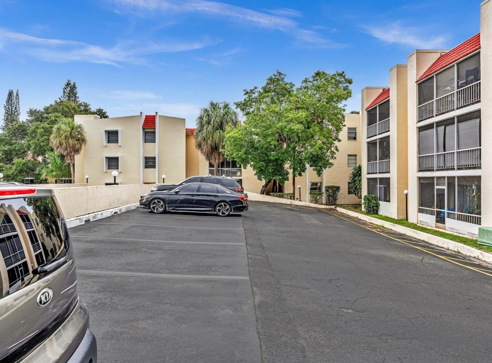 Parking - 604 NW 13th St