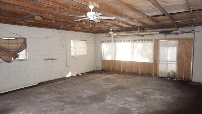 Building Photo - 502 W Hilda Dr