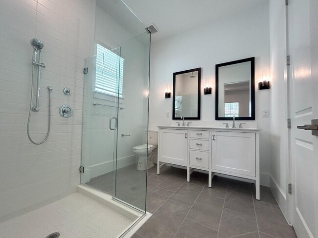 Building Photo - 12615 Clear Sapphire Dr