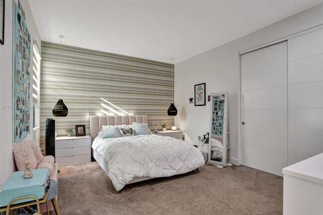 Building Photo - 17113 Aquavera Way