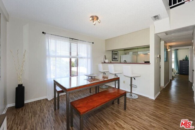 Building Photo - 3600 Bagley Ave