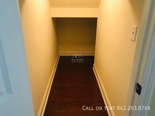 Building Photo - 3647 Bagley Dr