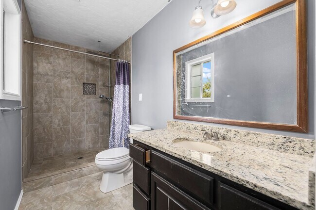 Building Photo - 4 Bedroom Family Home in Beautiful American Fork!