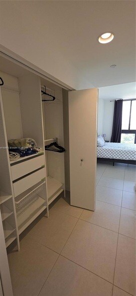 Building Photo - 5350 NW 84th Ave