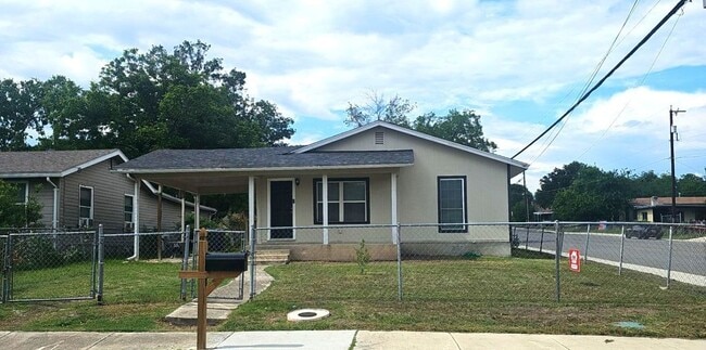 Primary Photo - 5003 Lark Ave
