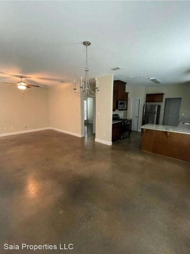 Building Photo - Stables 087