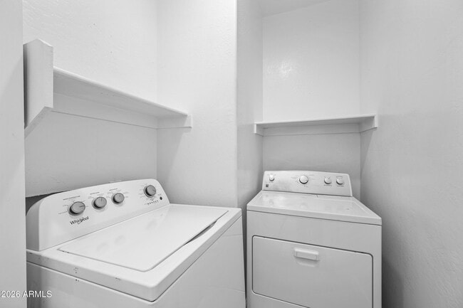 Building Photo - 4608 W Maryland Ave