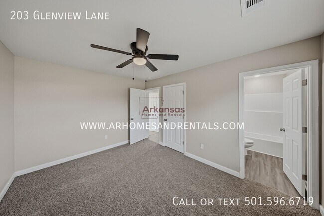 Building Photo - 203 Glenview Ln