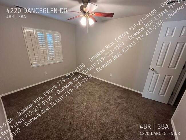 Building Photo - 4220 Danceglen Dr