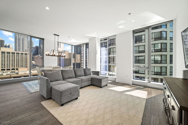Building Photo - 403 N Wabash Ave