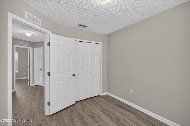 Building Photo - 8519 Blazing Star Ct