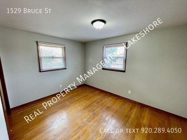 Building Photo - 1529 Bruce St