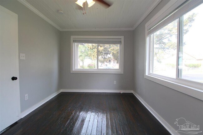 Building Photo - 1008 N 7th Ave