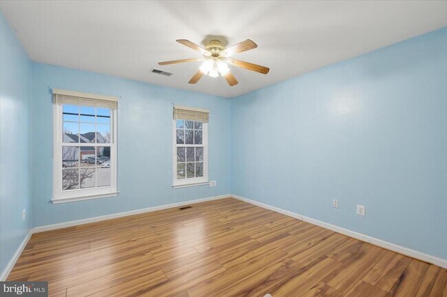 Building Photo - 6914 S Dewey Ct