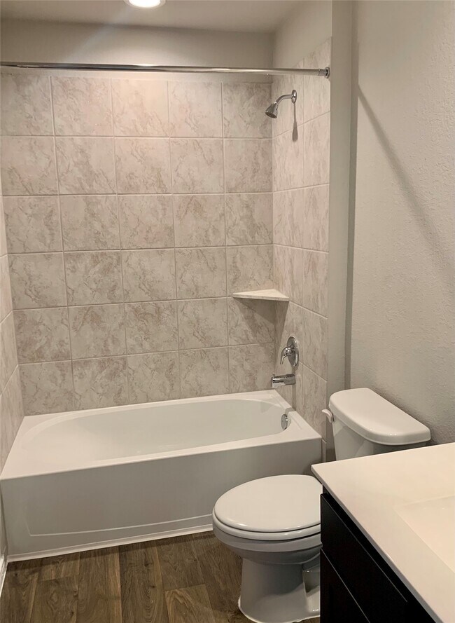 Building Photo - 4227 Isoletta Ct