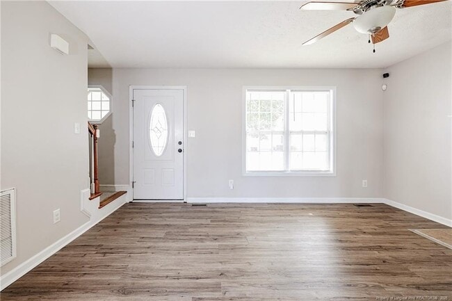 Building Photo - 1414-1412 Seabiscuit Dr