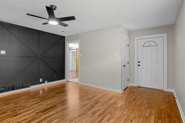 Building Photo - 3520 Sidney Dr