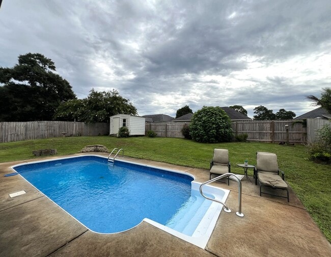 Building Photo - Valley Chase Subdivision!