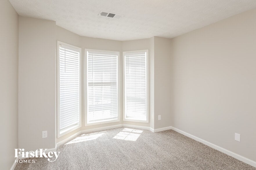 Building Photo - 510 Sunnyside Dr