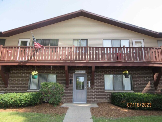 Building Photo - Spacious 2 bedroom + den in Germantown!