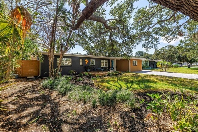 Building Photo - 412 Mira Vista Dr