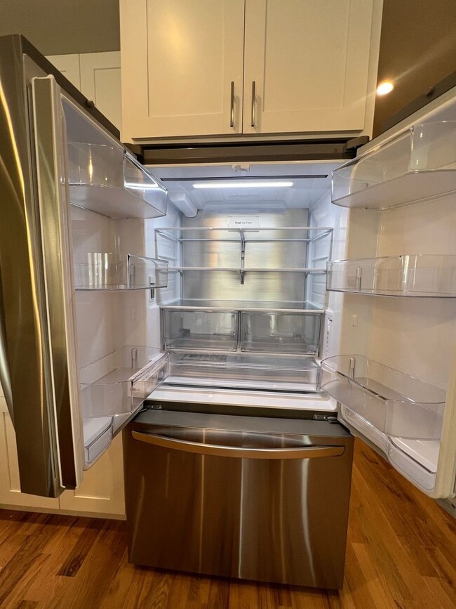 Building Photo - 4231 S Champlain Ave