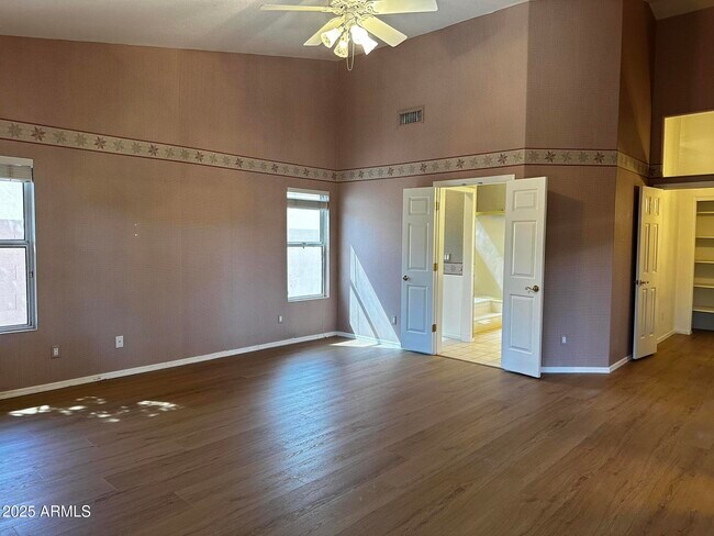 Building Photo - 6273 W Louise Dr
