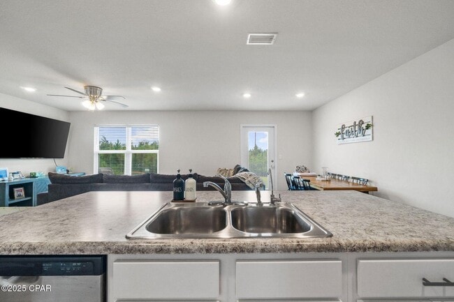 Building Photo - 4873 Shurer Ln