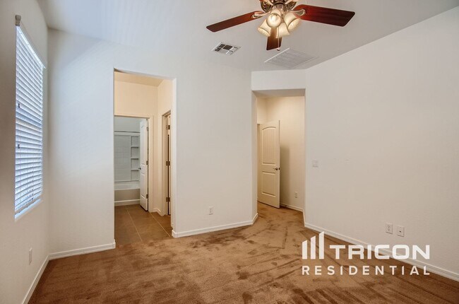 Building Photo - 41220 W Colby Dr