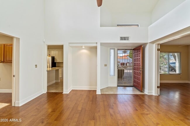 Building Photo - 10077 E Calle De Cielo Cir