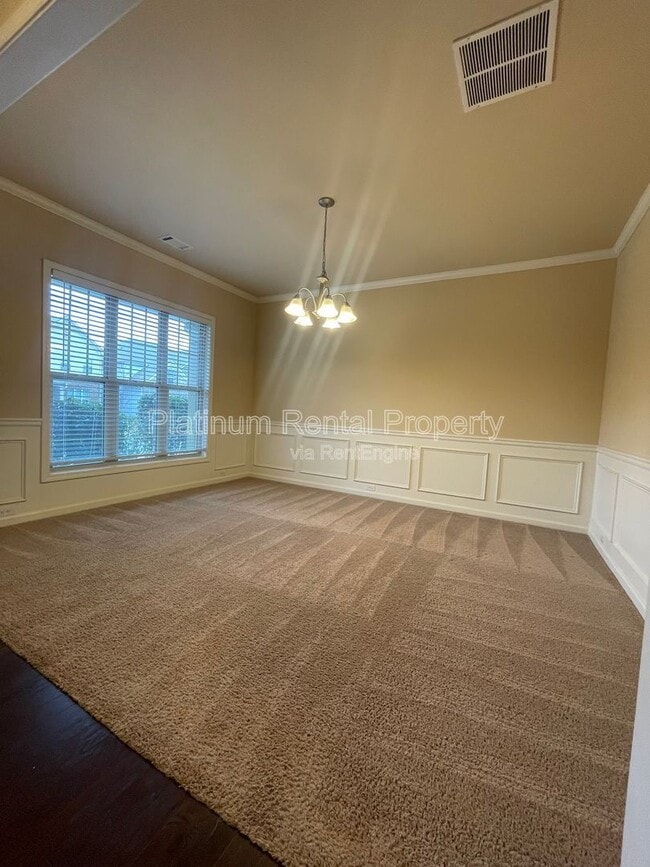 Building Photo - 5755 Rialto Way