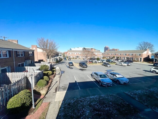 Building Photo - ***Waterfront Condo W/S/T INCLUDED!