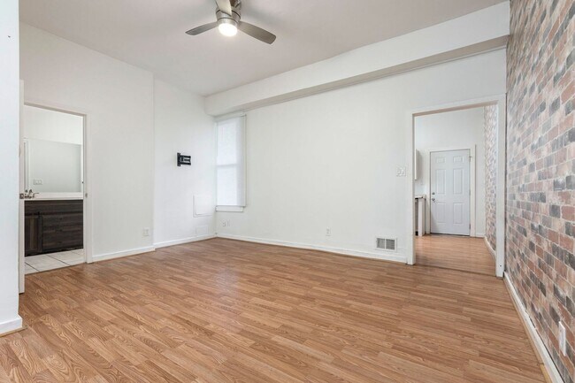 Building Photo - 522 Zane St