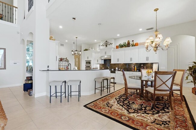 Building Photo - 1007 3rd St E