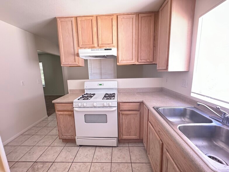 Building Photo - 626 Ammunition Rd