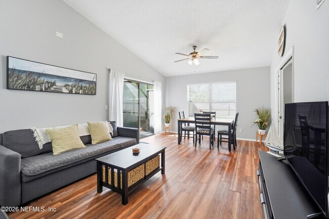 Building Photo - 3419 Islander Way