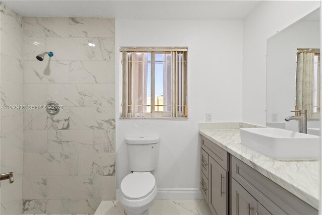 Building Photo - 3521 NW 18th Pl