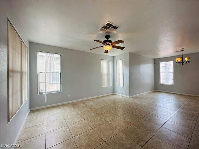 Building Photo - 2617 Rainbow Cactus Ct