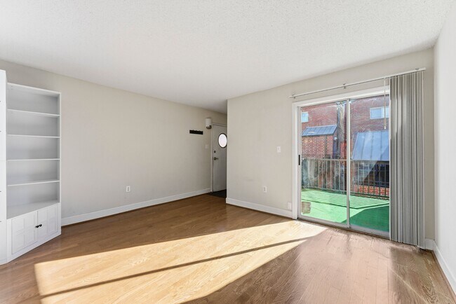 Building Photo - 387 Ralph McGill Blvd NE