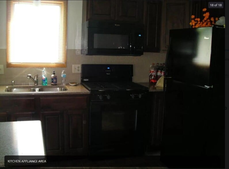 Building Photo - 1763 22nd Ave