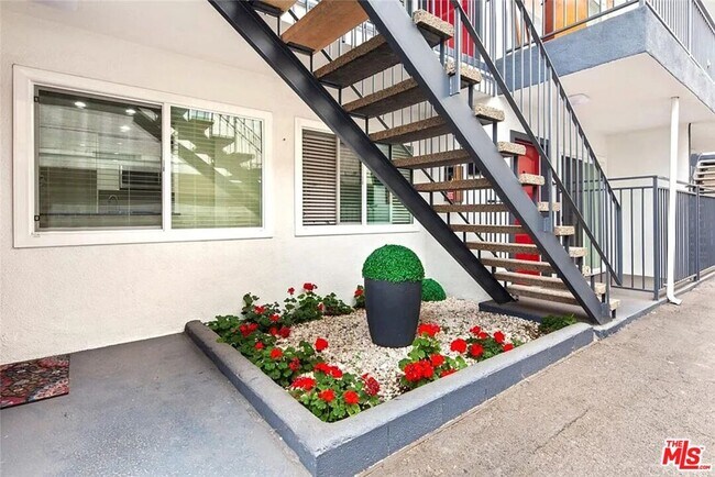 Building Photo - 5529 Bonner Ave