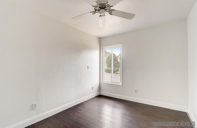 Building Photo - 10456 La Morada Dr