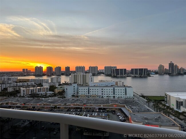 Building Photo - 18201 Collins Ave