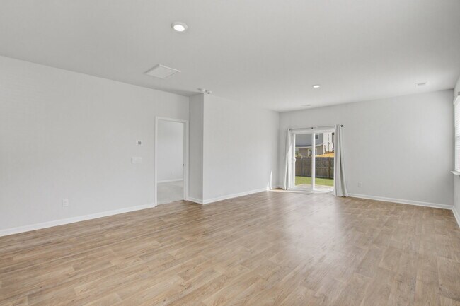 Building Photo - 163 Horizon Rdg Dr