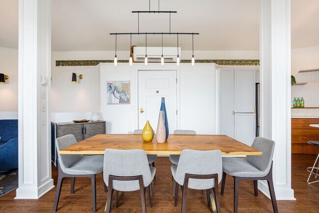 Building Photo - North Capitol Hill One-of-a- Kind Duplex!