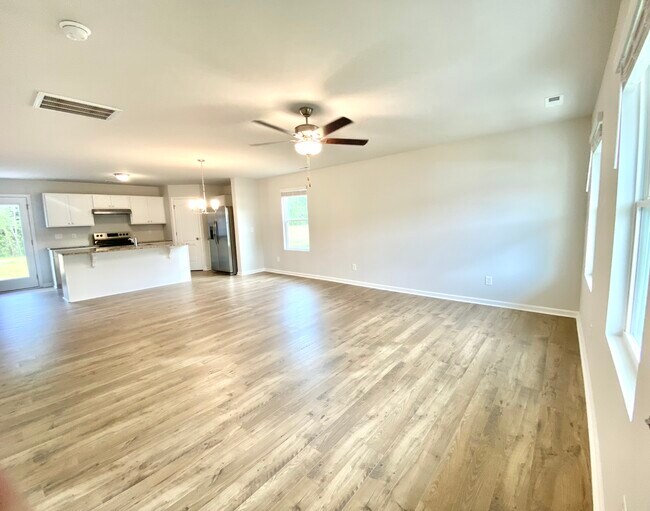 Building Photo - 793 Conductor Ct